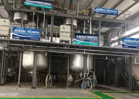 Índice contínuo de superfície de papel de agente de cola 20% da embalagem AKD 25%